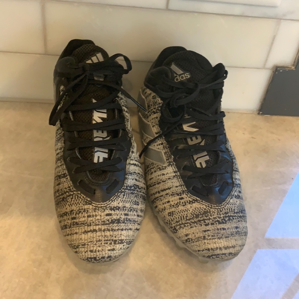 Football cleats